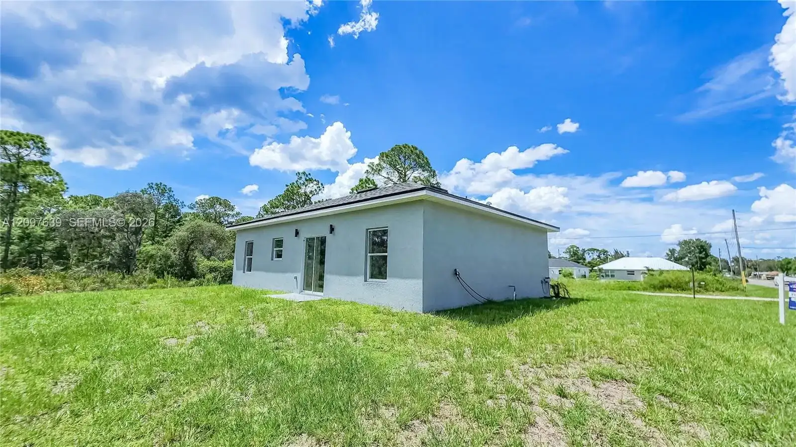 300 Caspian Tern Ave, Sebring FL 33870 photo 3