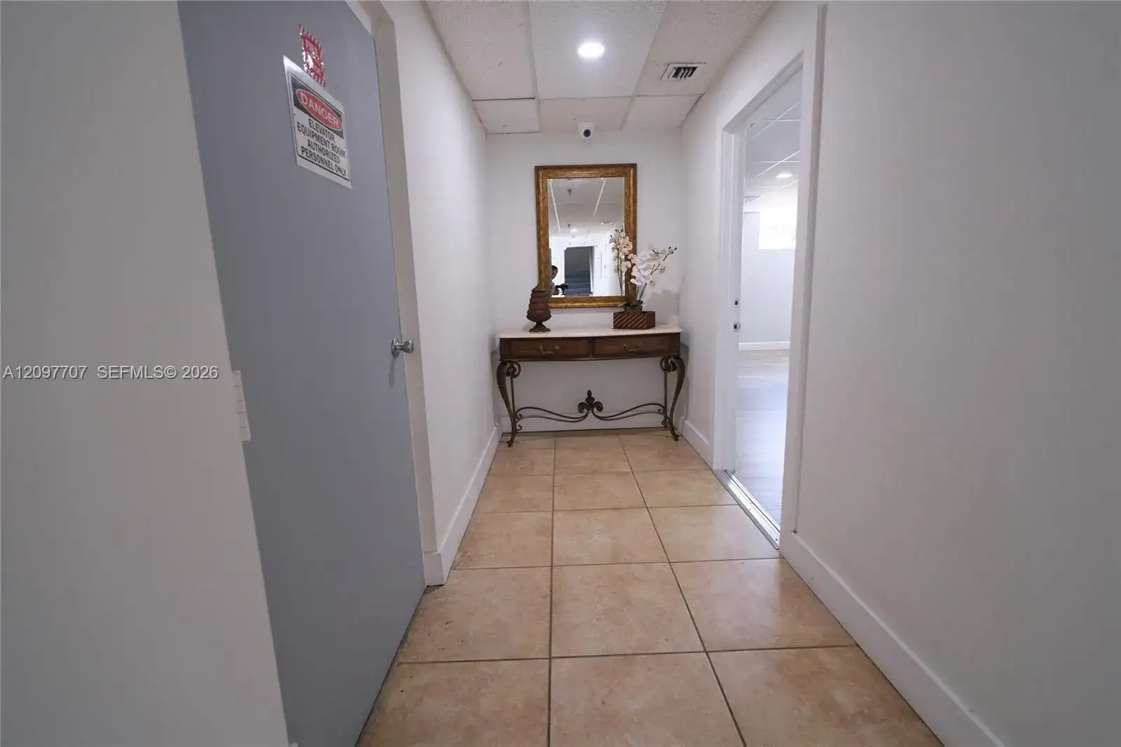 600 NW 35th Ave # 101, Miami FL 33125 photo 2