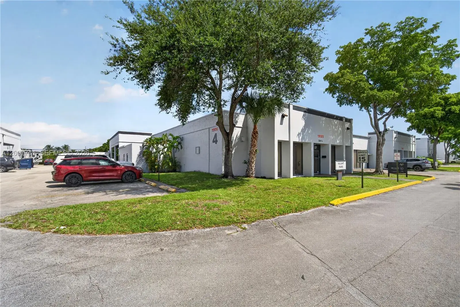 19593 NE 10th Ave, Miami FL 33179