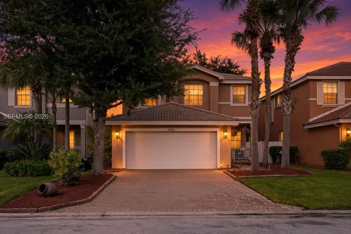 5402 W Queenship Ct, Green Acres FL 33463