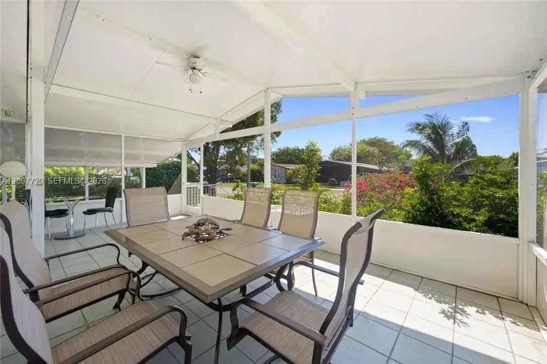 3031 SW 51st St, Dania Beach FL 33312