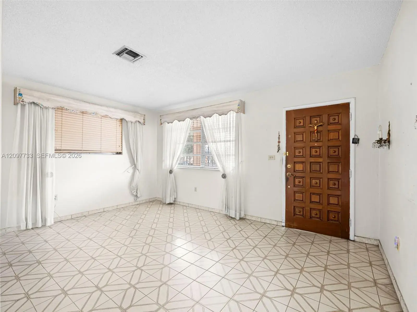 743 E 29th St, Hialeah FL 33013