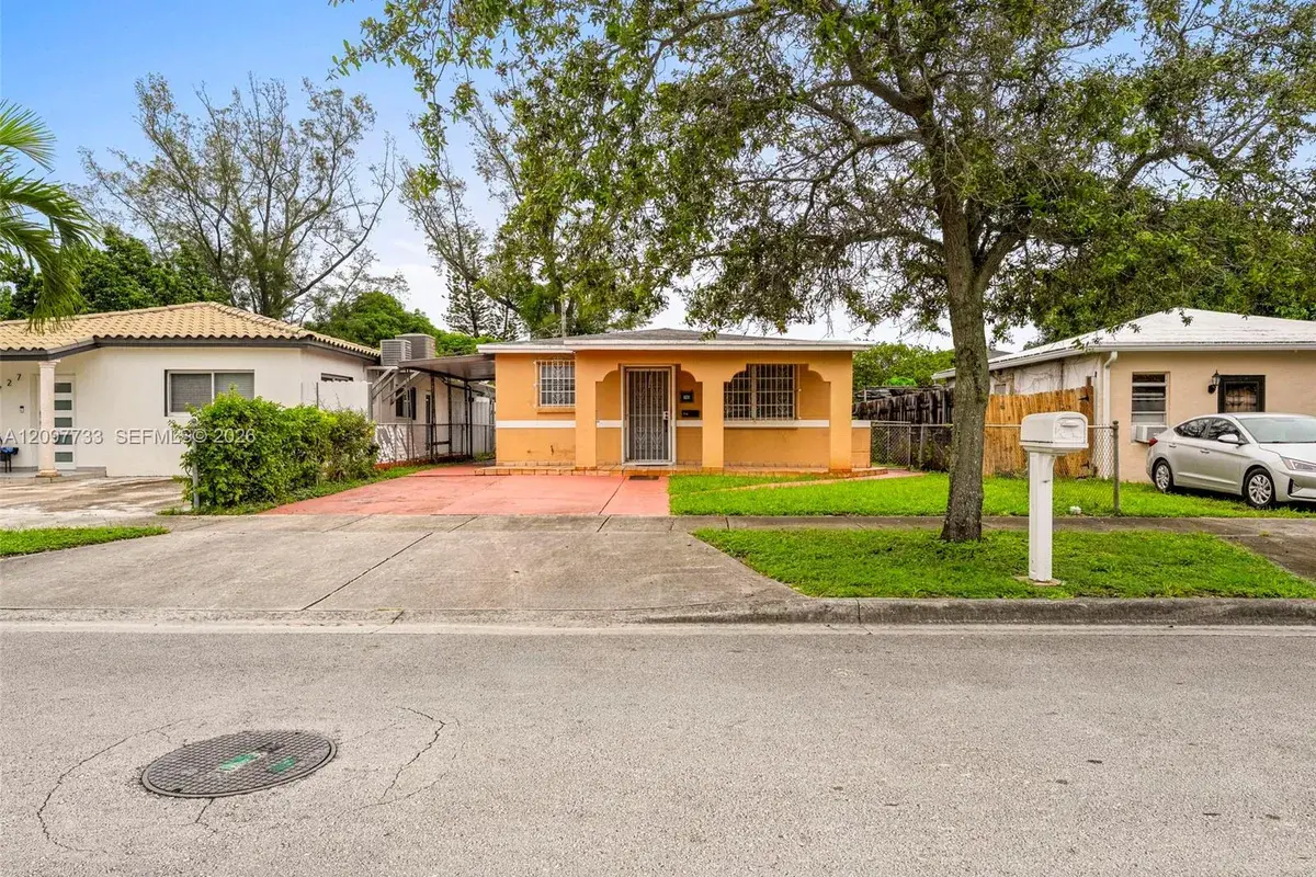 743 E 29th St, Hialeah FL 33013