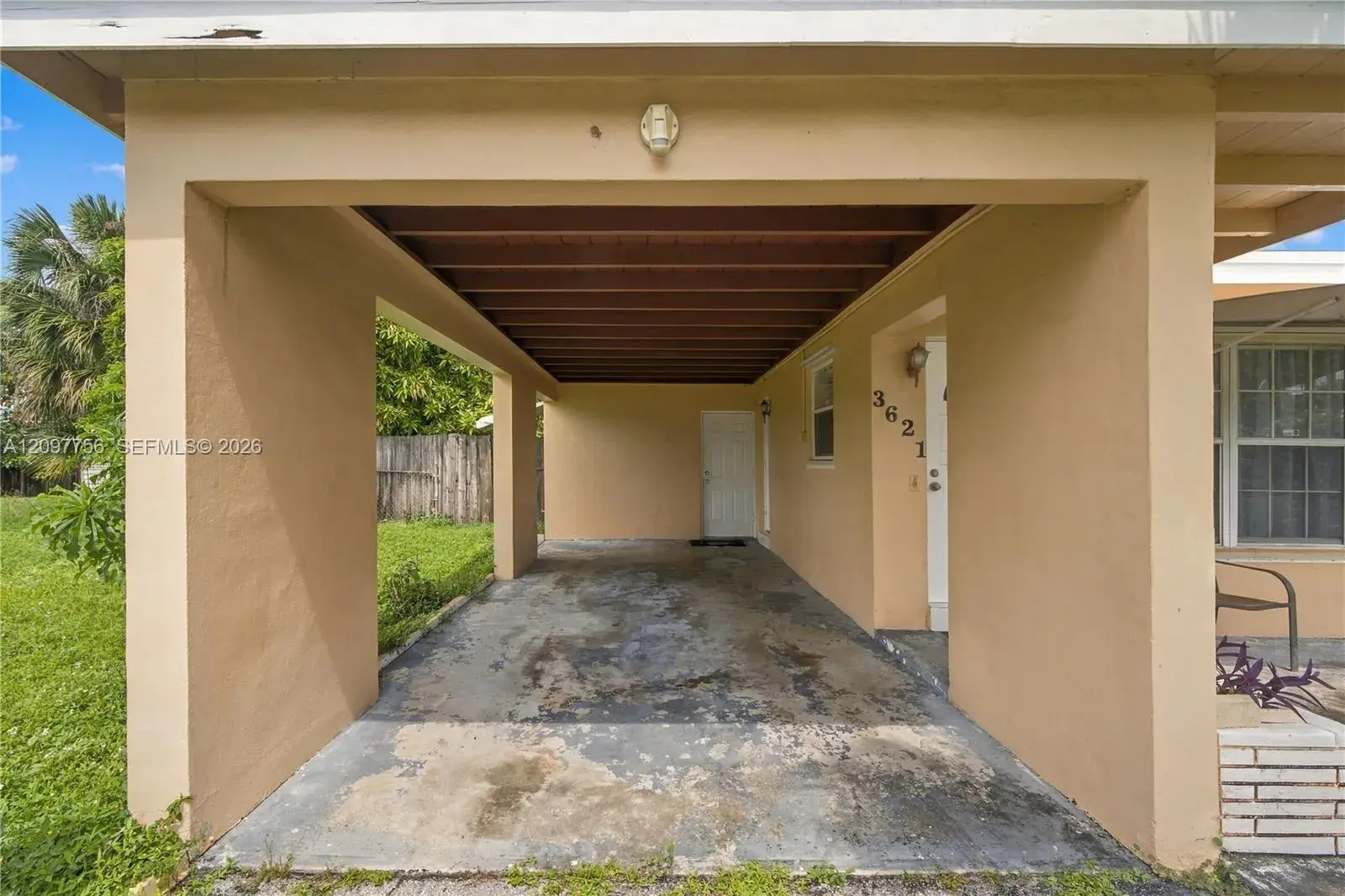 3621 SW 3rd St, Fort Lauderdale FL 33312