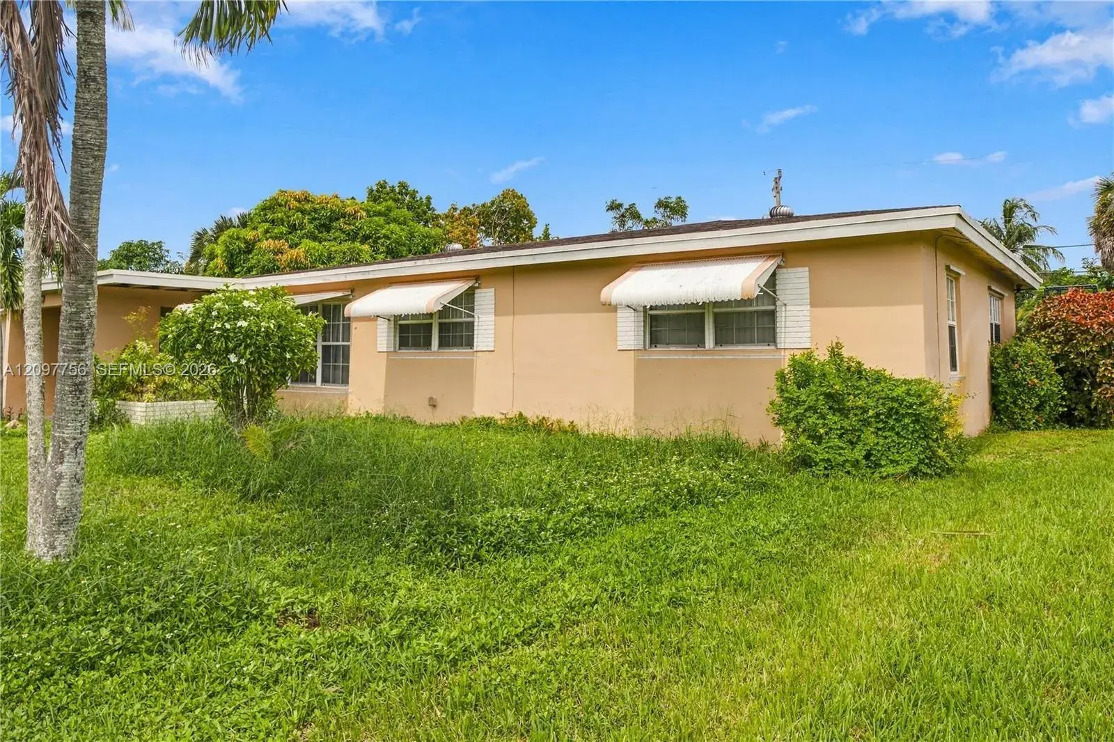 3621 SW 3rd St, Fort Lauderdale FL 33312
