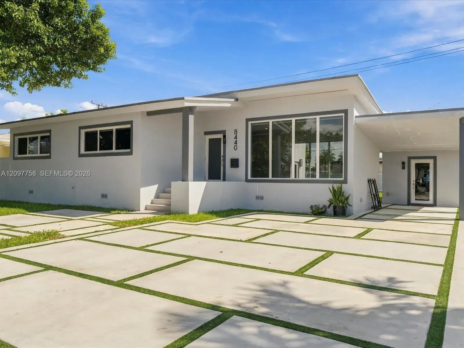 8440 SW 34th Ter, Miami FL 33155