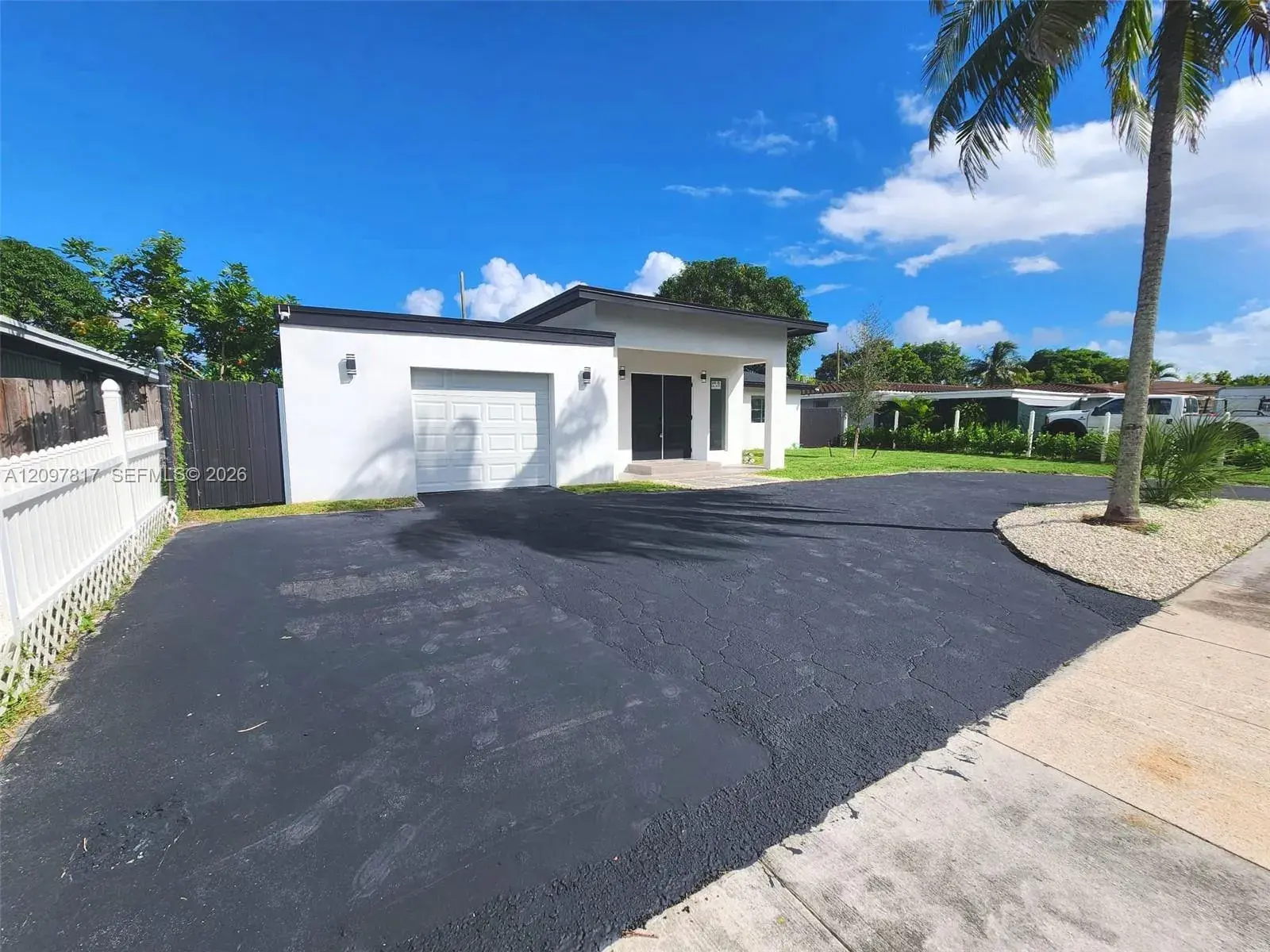 620 SW 38th Ter, Fort Lauderdale FL 33312