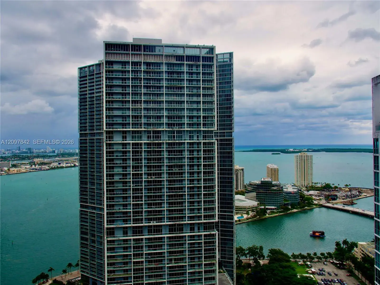 77 SE 5th Street # 4014, Miami FL 33131