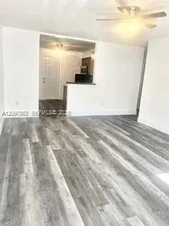 1283 NE 109th St, Miami FL 33161