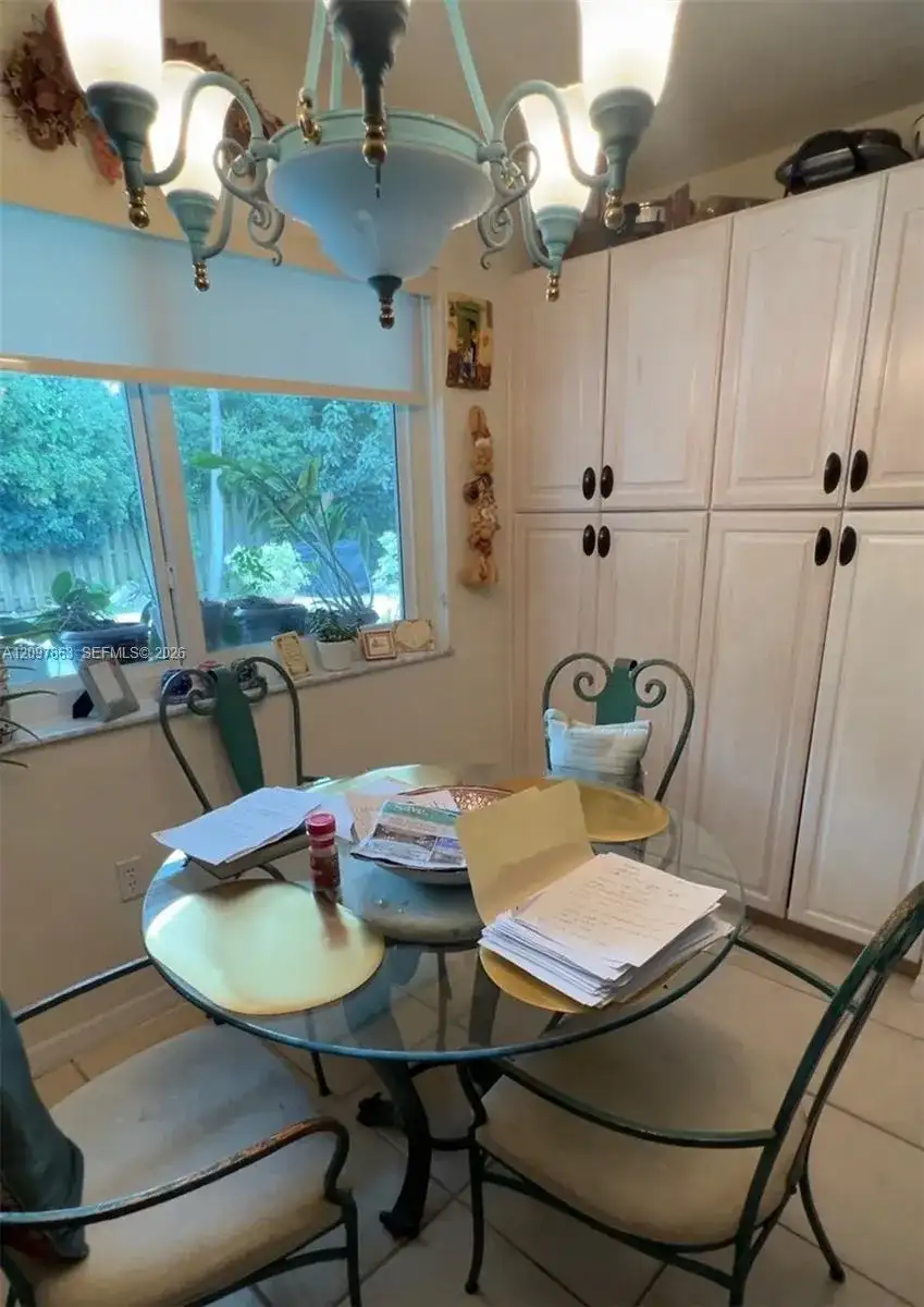 15532 SW 112th Ter, Miami FL 33196 photo 4