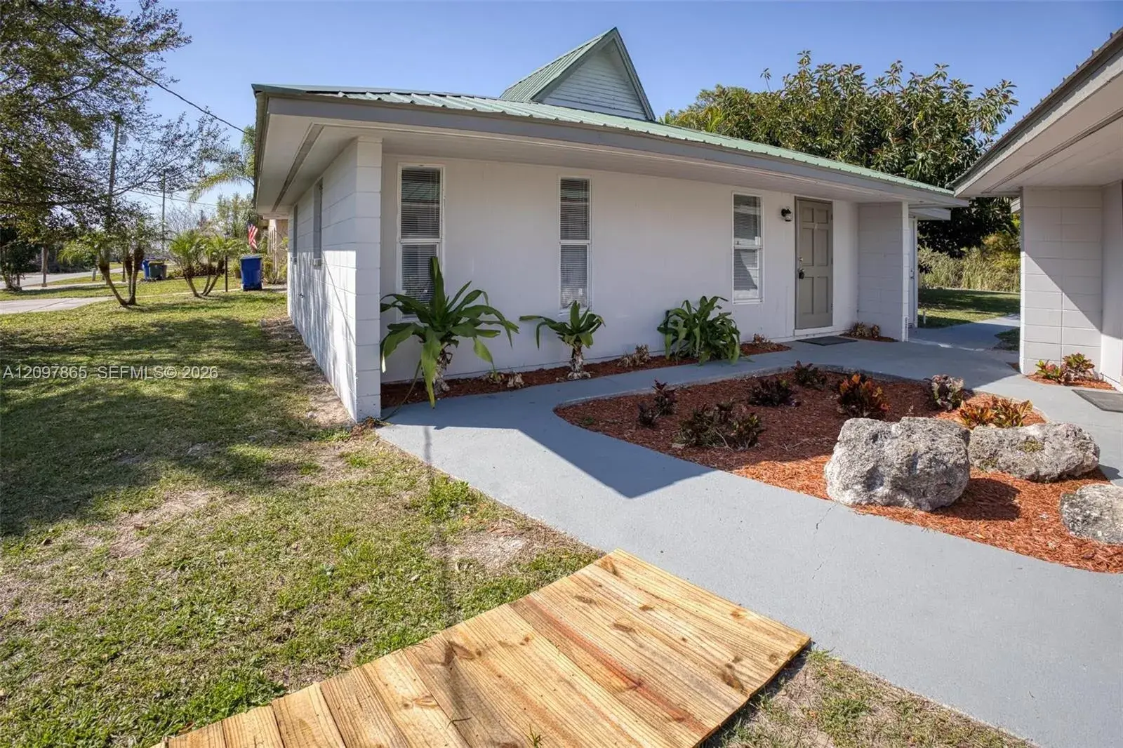 101-103 Jasmine CT, Lake Placid FL 33852