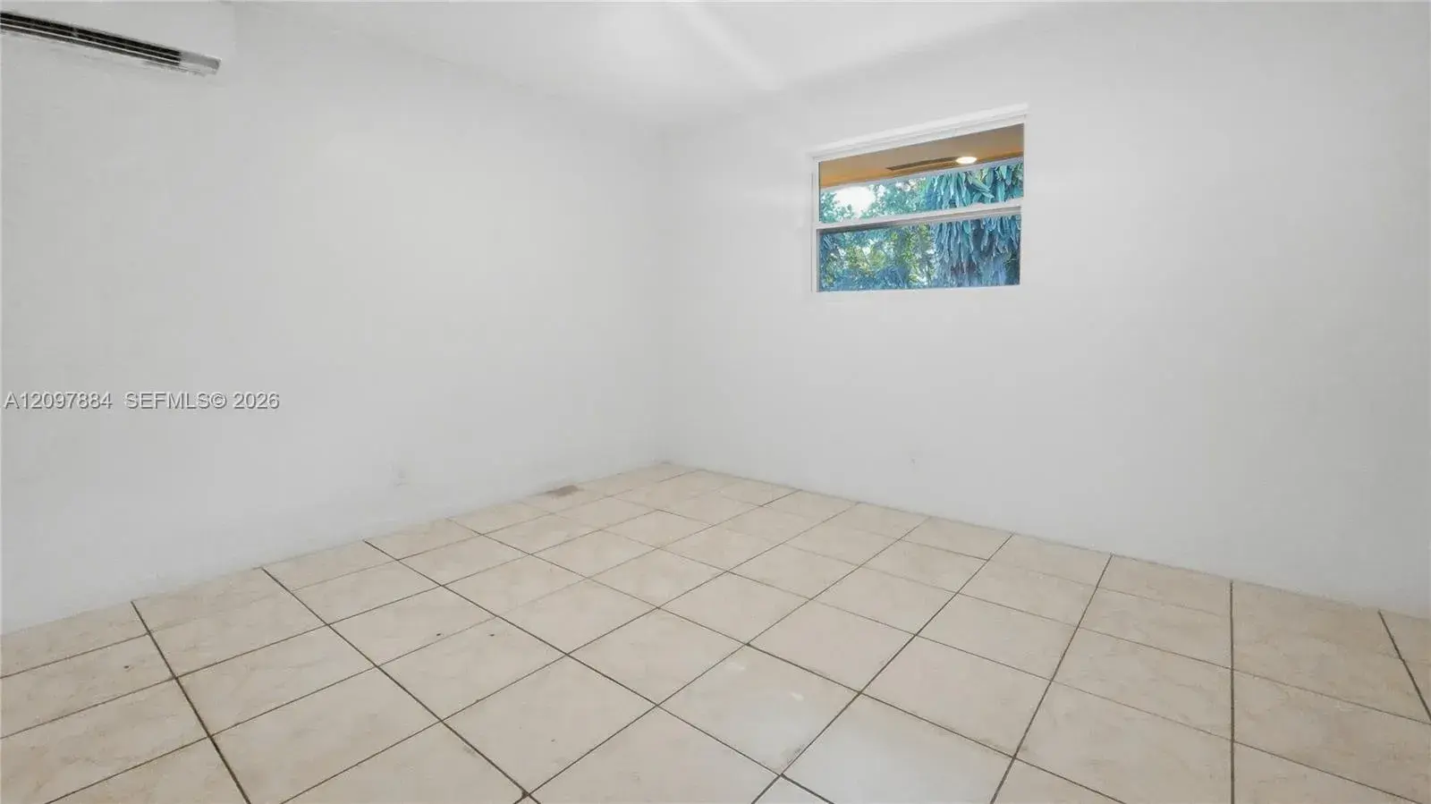 2711 SW 8th St # 3, Fort Lauderdale FL 33312