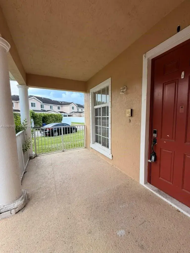 14318 SW 275th Ln, Homestead FL 33032