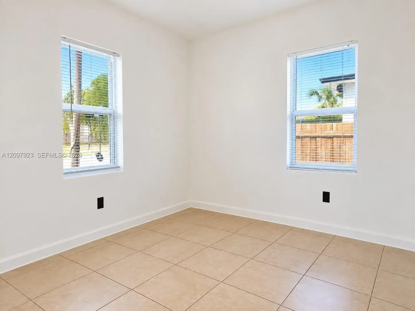 632 NW 14th Ter, Fort Lauderdale FL 33311