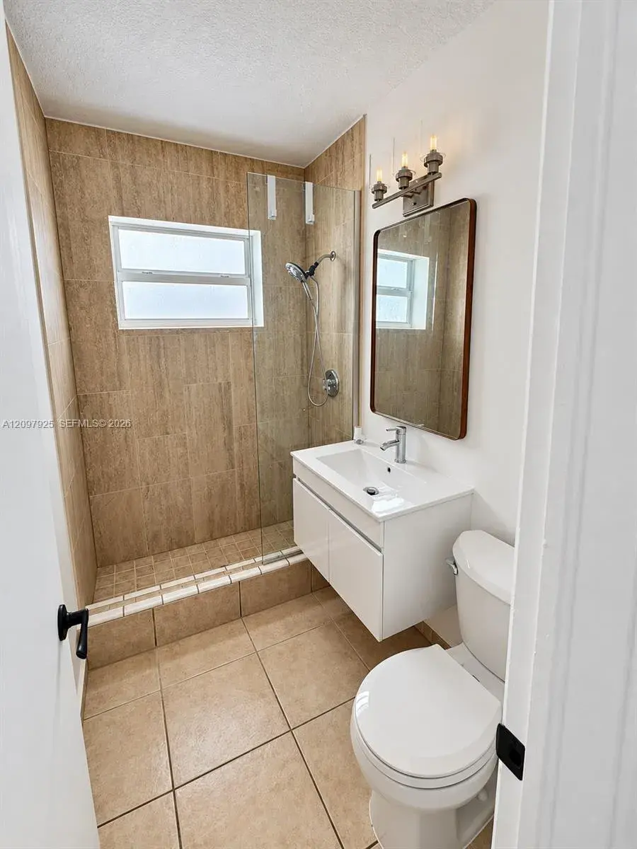 1521 NW 5th Ave, Fort Lauderdale FL 33311