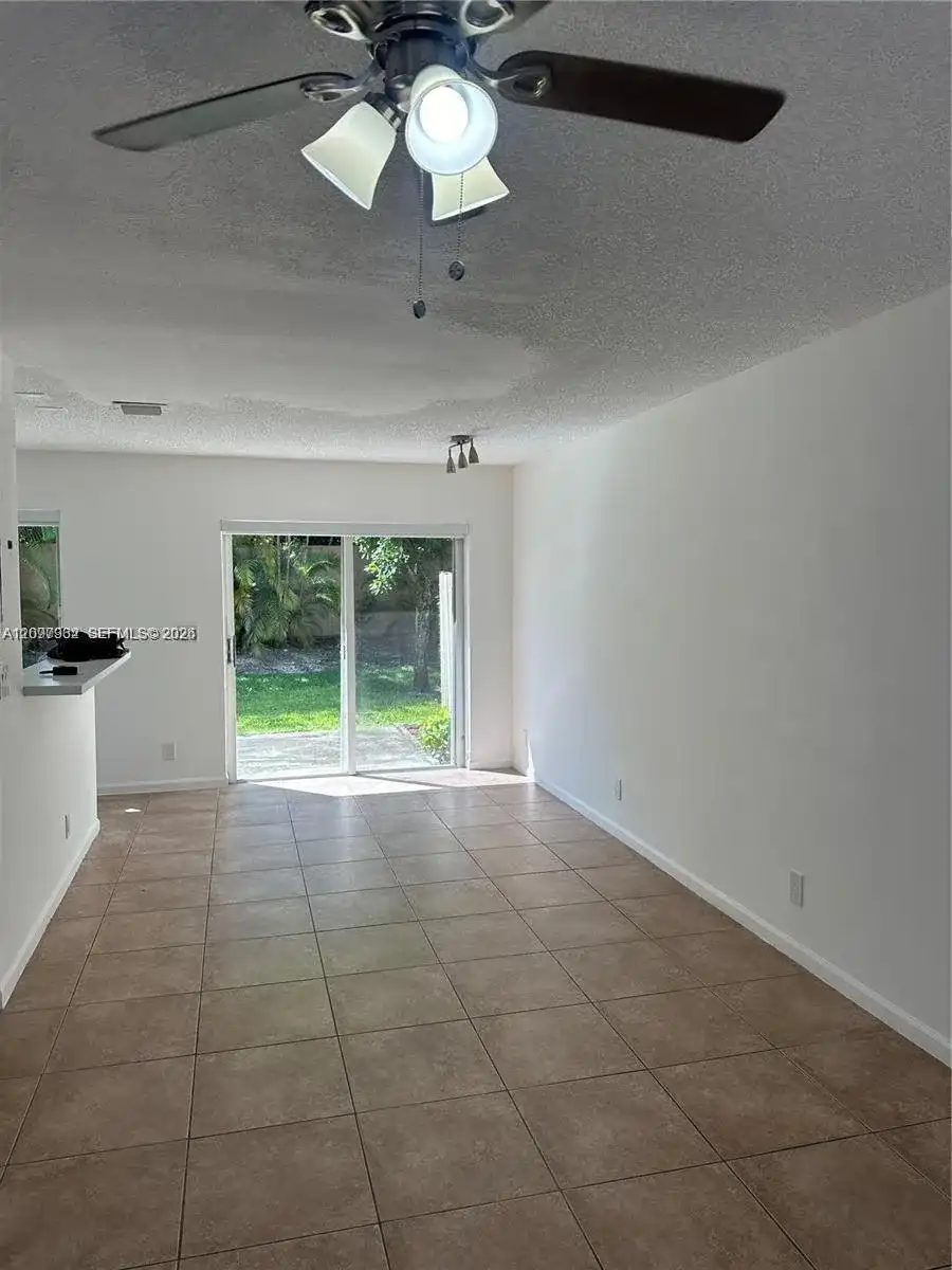 1435 SW 48th Ter, Deerfield Beach FL 33442