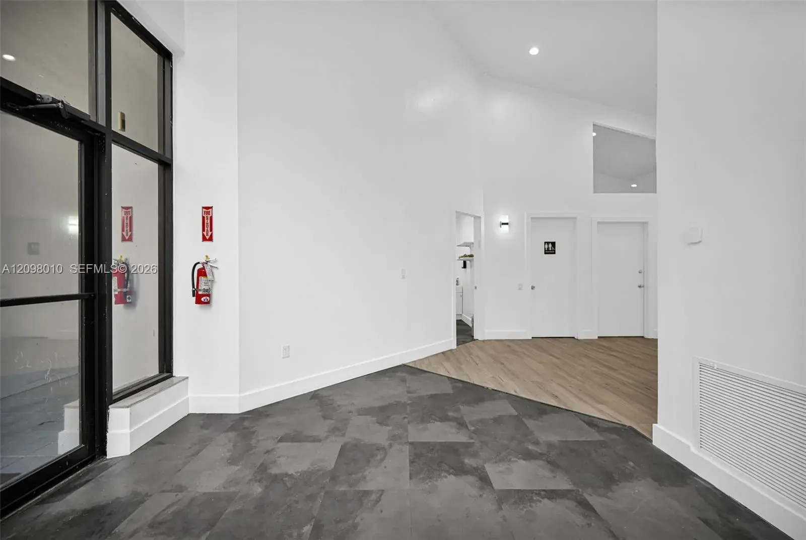1590 NE 162nd St # 600, North Miami Beach FL 33162