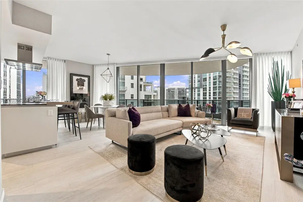 1000 Brickell Plz # 3401, Miami FL 33131