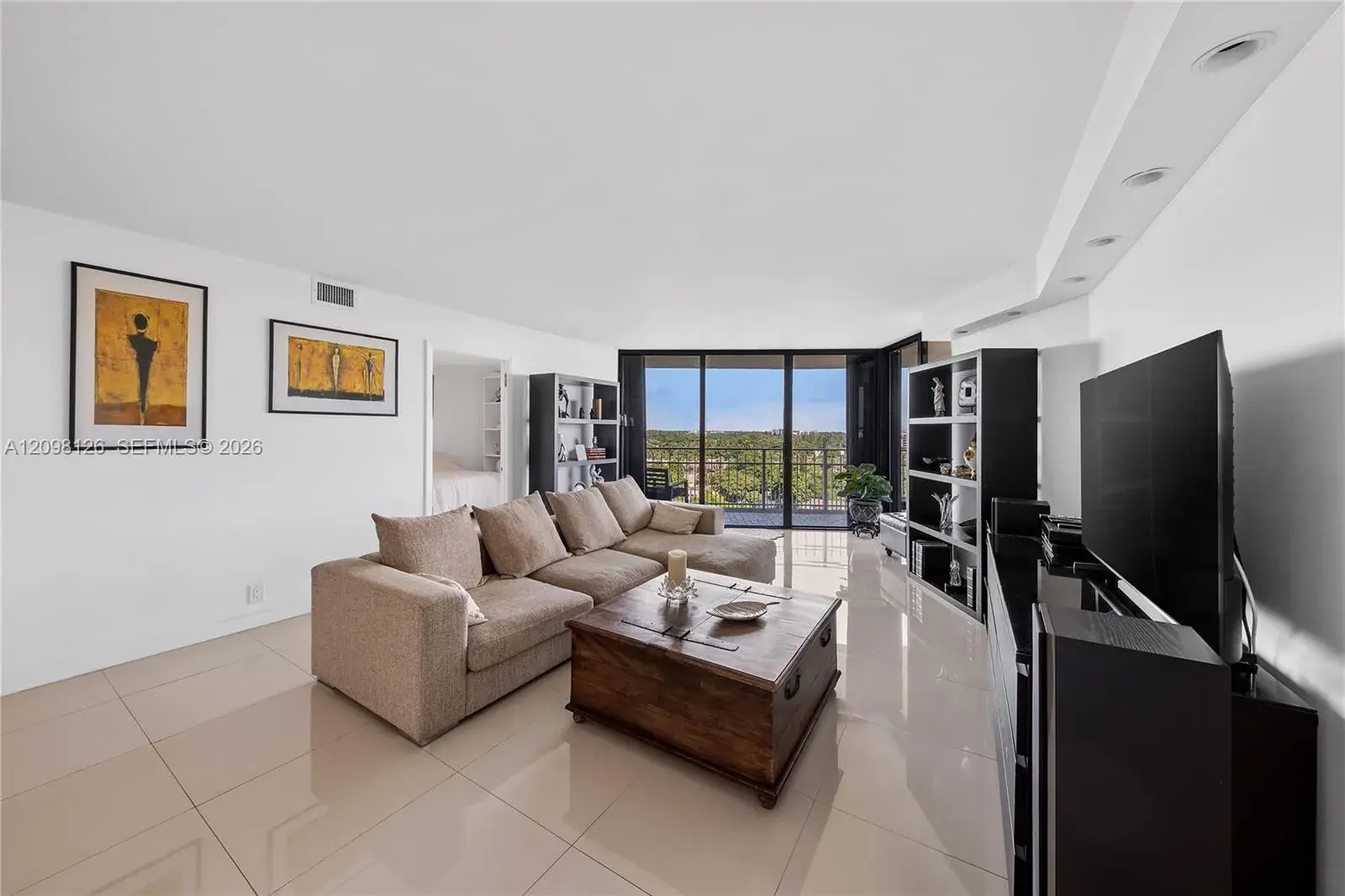 1000 Quayside Ter # 1103, Miami FL 33138