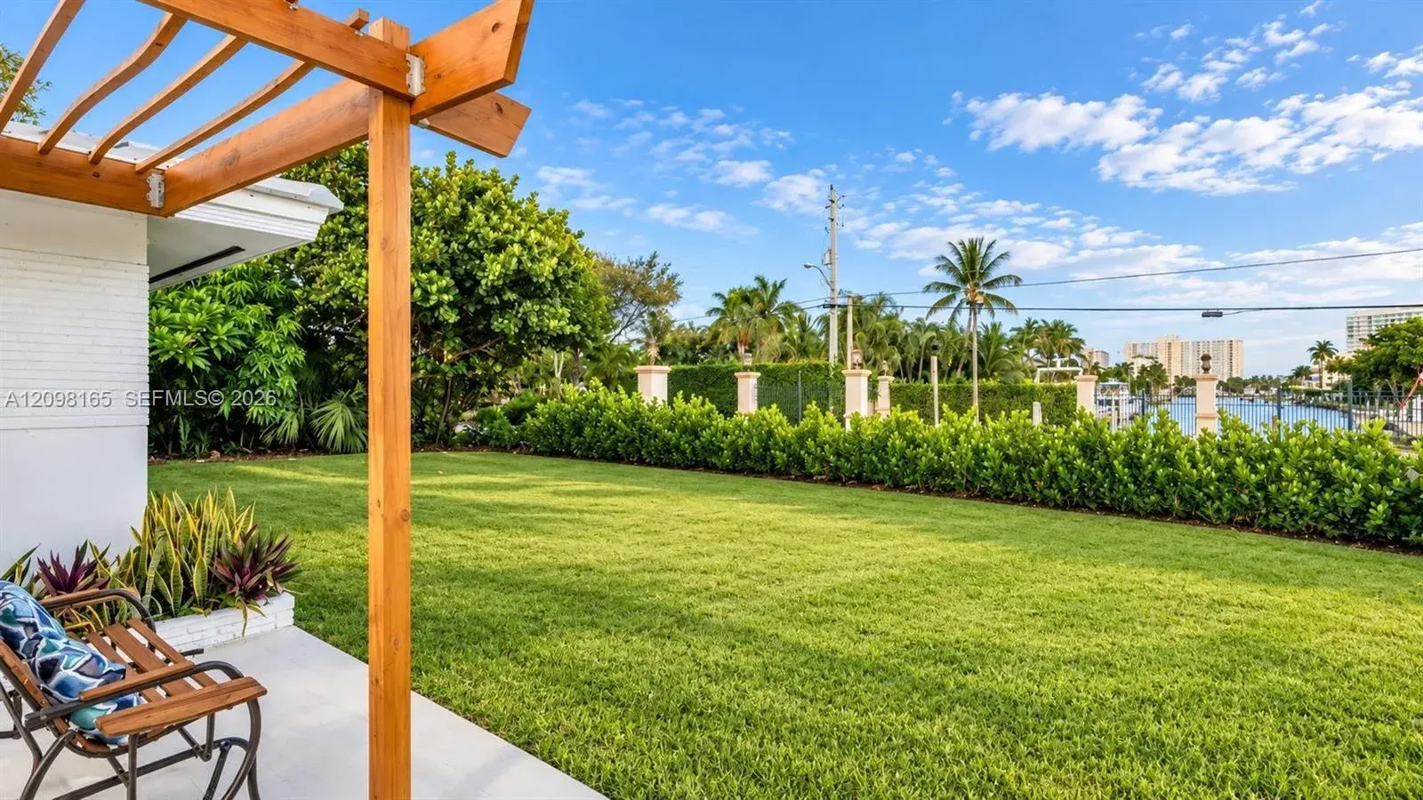 201 NE 26th Ave, Pompano Beach FL 33062