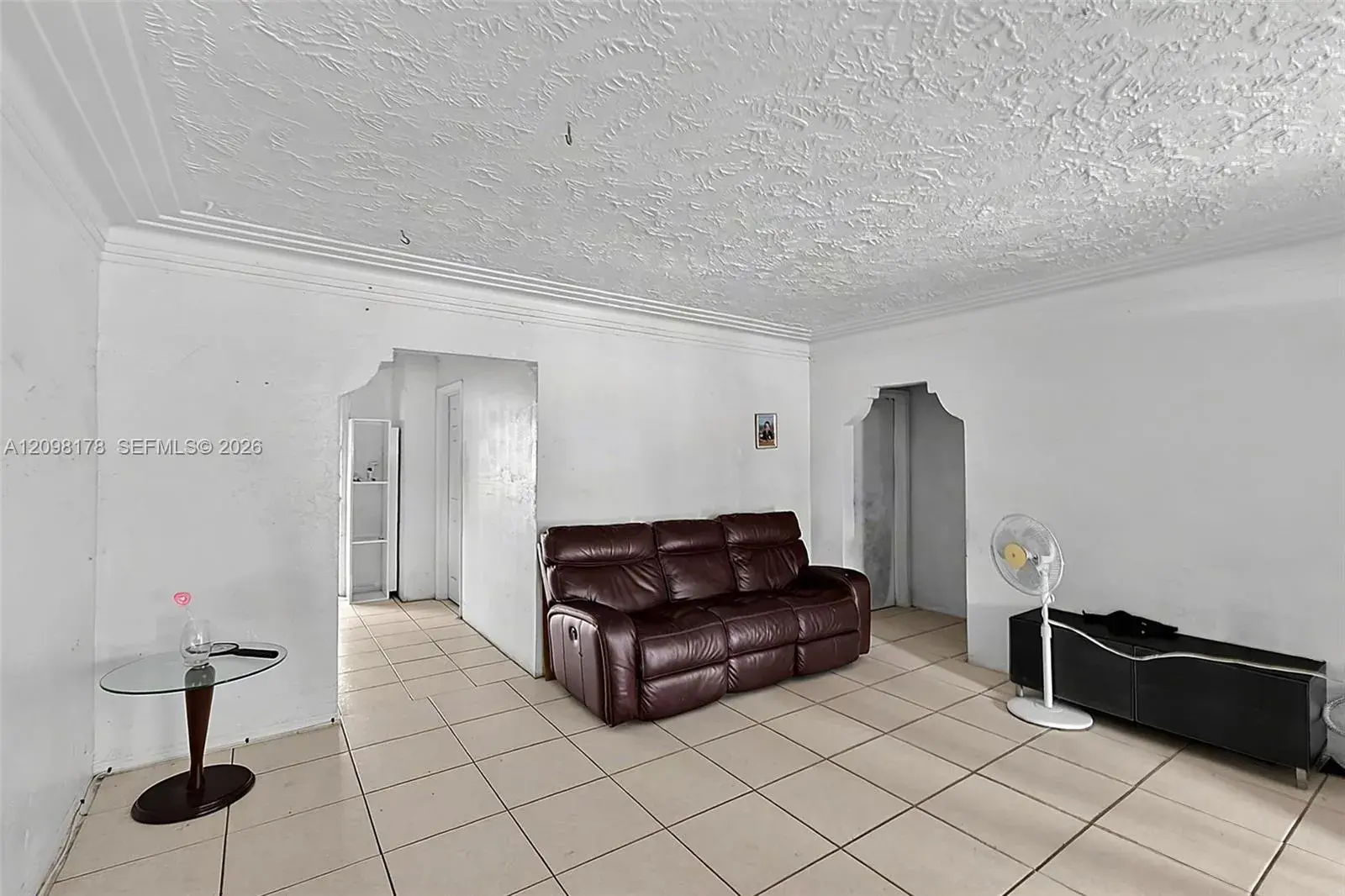 2525 NW 50th St, Miami FL 33142