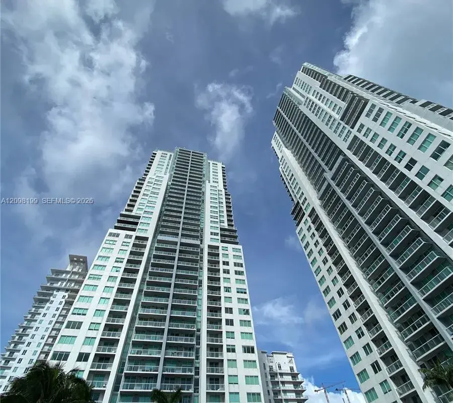 253 NE 2nd St # 3007, Miami FL 33132