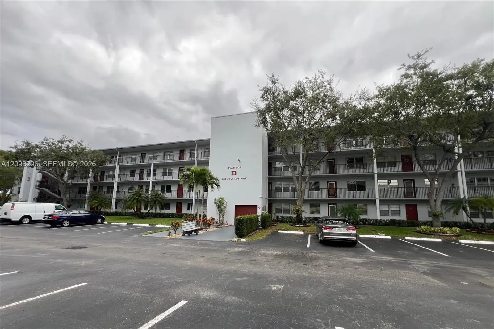 1301 SW 134th Way # 208B, Pembroke Pines FL 33027