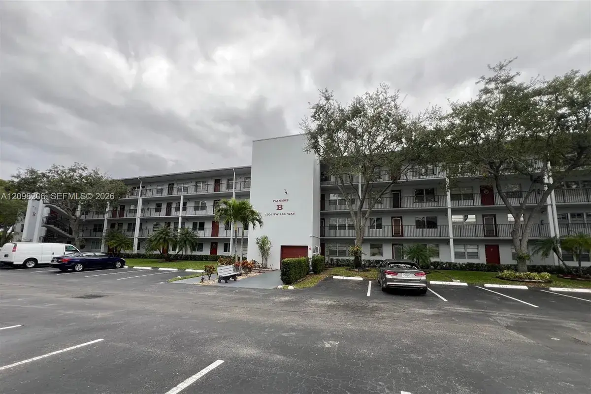 1301 SW 134th Way # 208B, Pembroke Pines FL 33027
