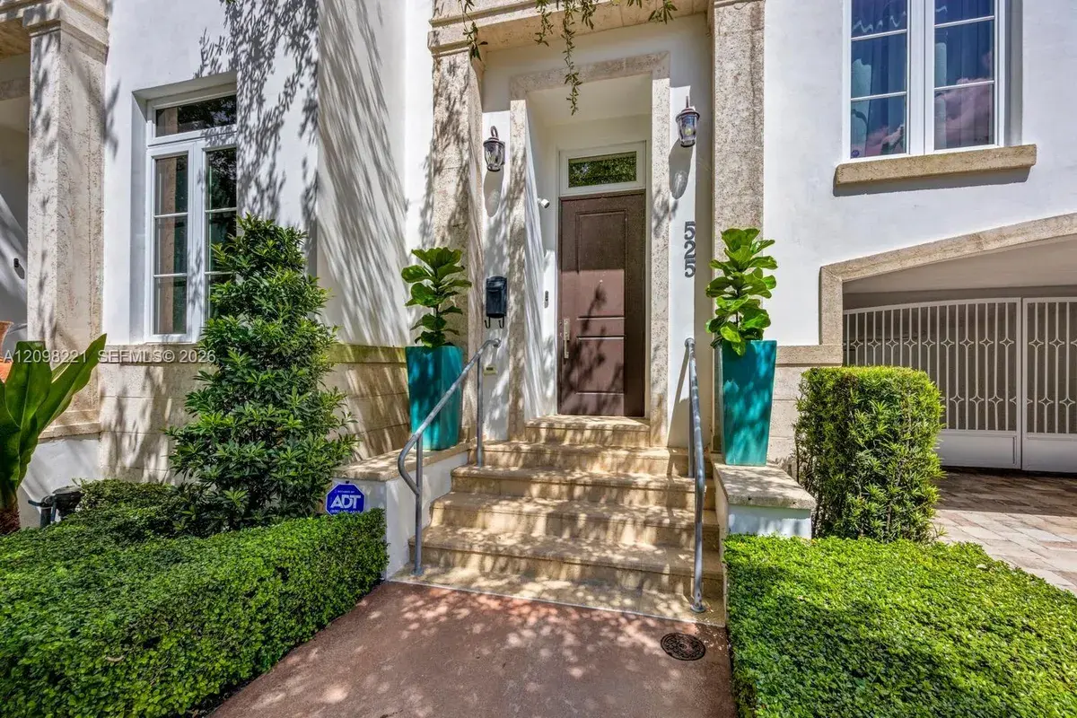 525 Anastasia Ave # 525, Coral Gables FL 33134