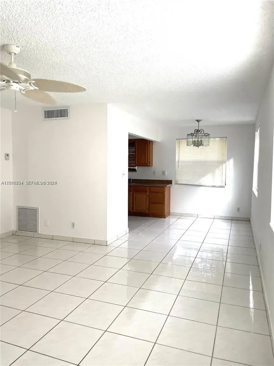 2200 Taylor St # 106, Hollywood FL 33020