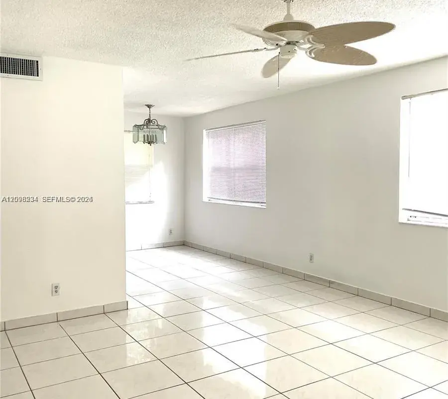 2200 Taylor St # 106, Hollywood FL 33020