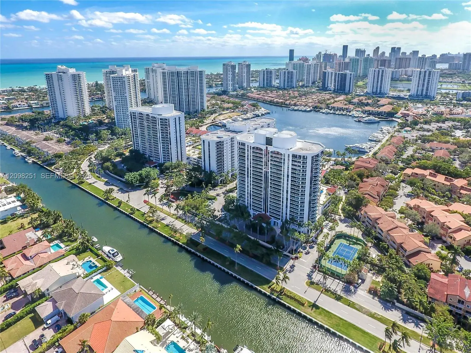 3610 Yacht Club Dr # 410, Aventura FL 33180
