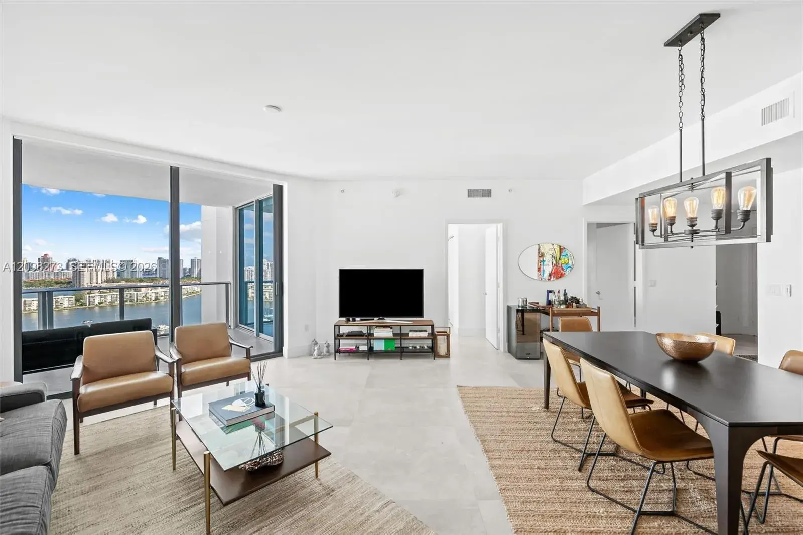 17111 Biscayne Blvd # 2103, North Miami Beach FL 33160
