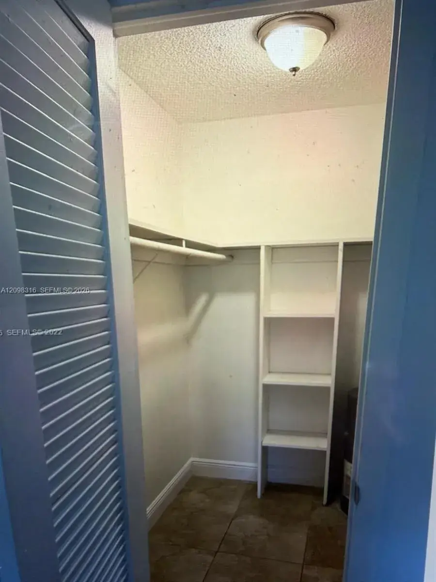 2200 Taylor St # 105, Hollywood FL 33020