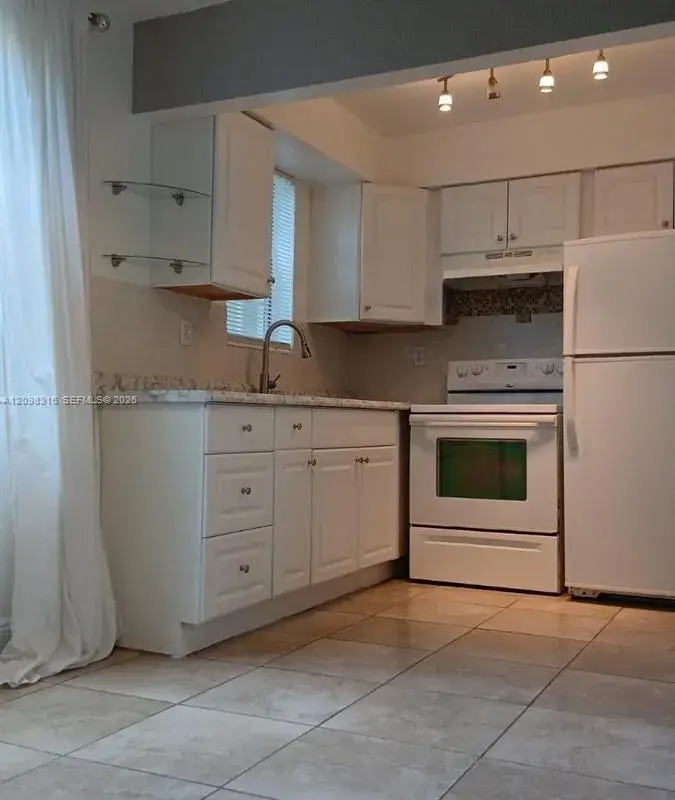 2200 Taylor St # 105, Hollywood FL 33020
