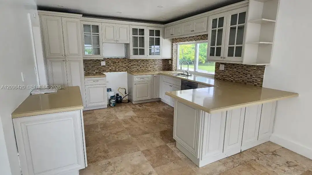 8880 SW 183rd Ter, Palmetto Bay FL 33157 photo 2
