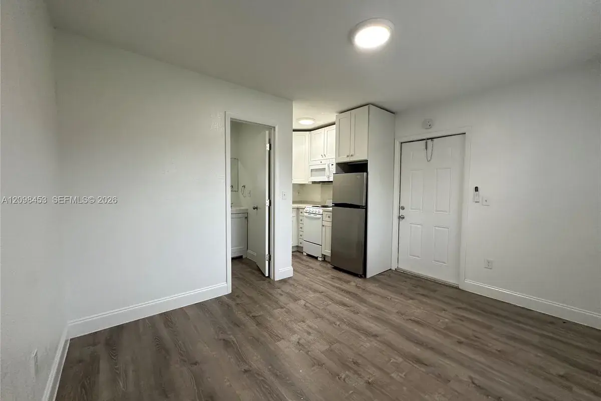 2300 Madison St # 110, Hollywood FL 33020