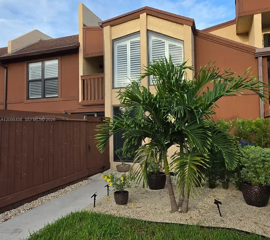 6534 SW 114th Pl # F75, Miami FL 33173