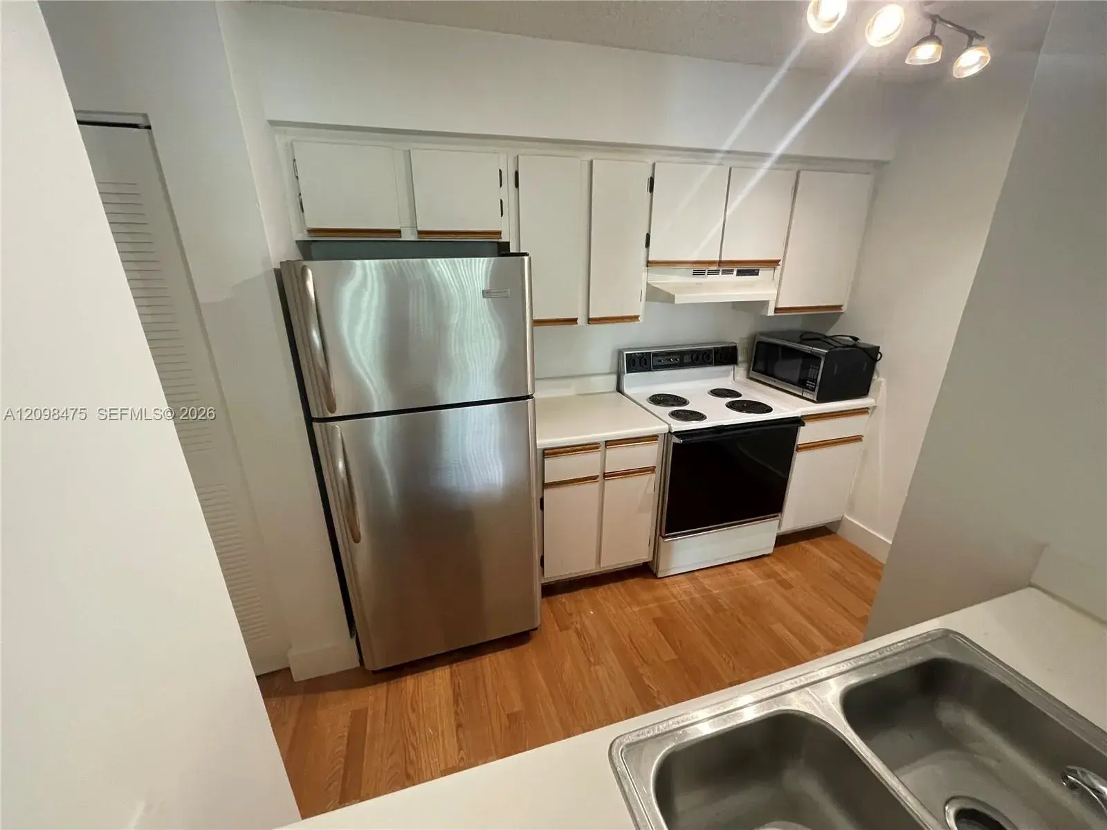 520 S Park Rd # 12, Hollywood FL 33021
