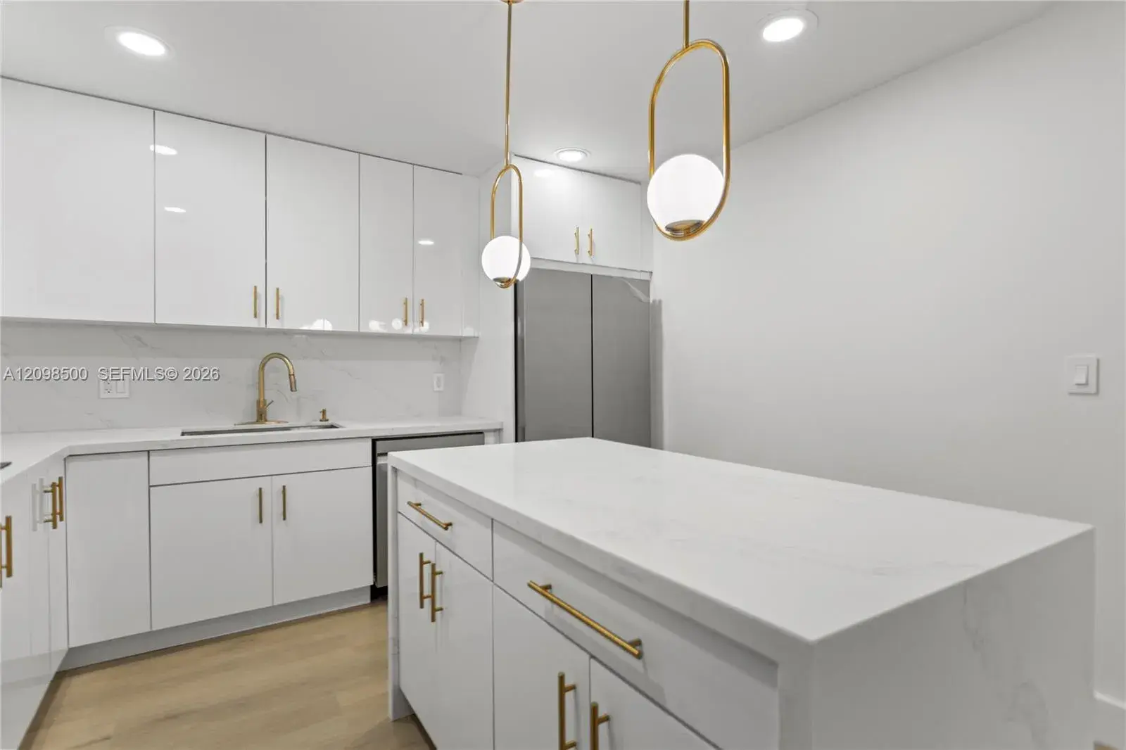 5401 Fillmore St, Hollywood FL 33021