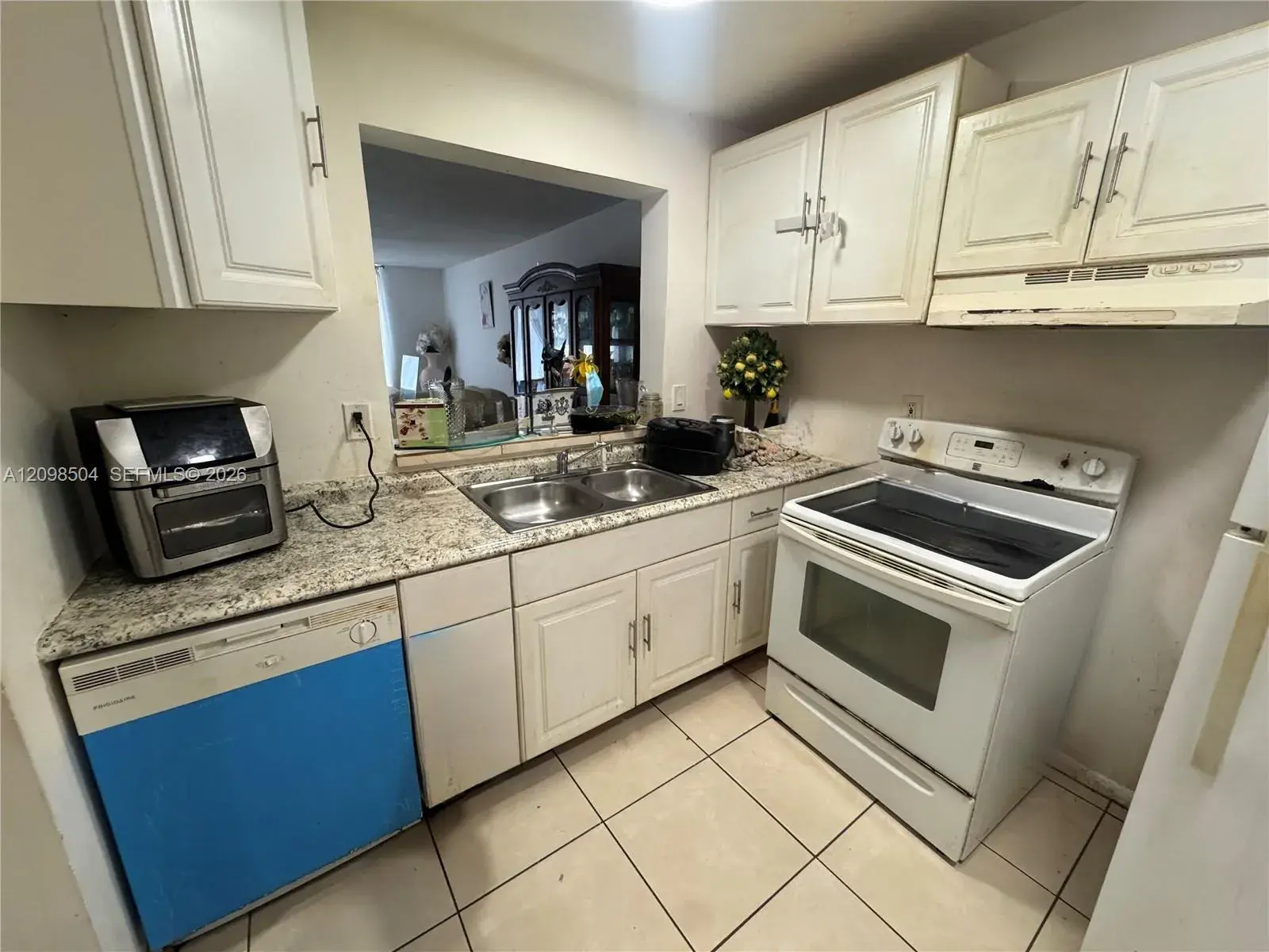 494 NW 165th St Rd # 305, Miami FL 33169