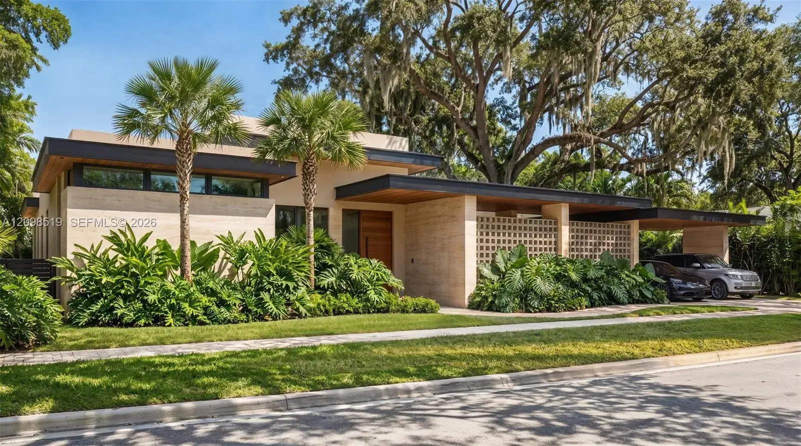 955 NE 128th St, North Miami FL 33161