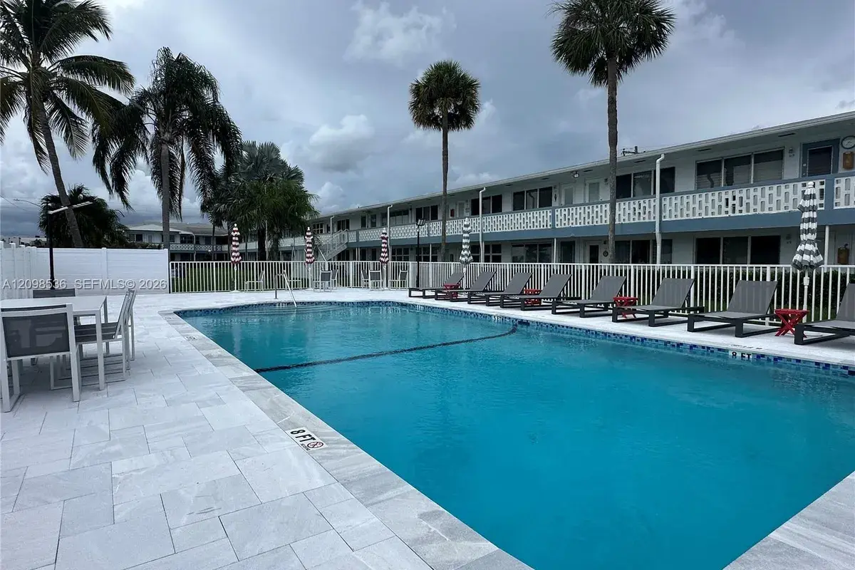 801 Atlantic Shores Blvd # 107, Hallandale Beach FL 33009