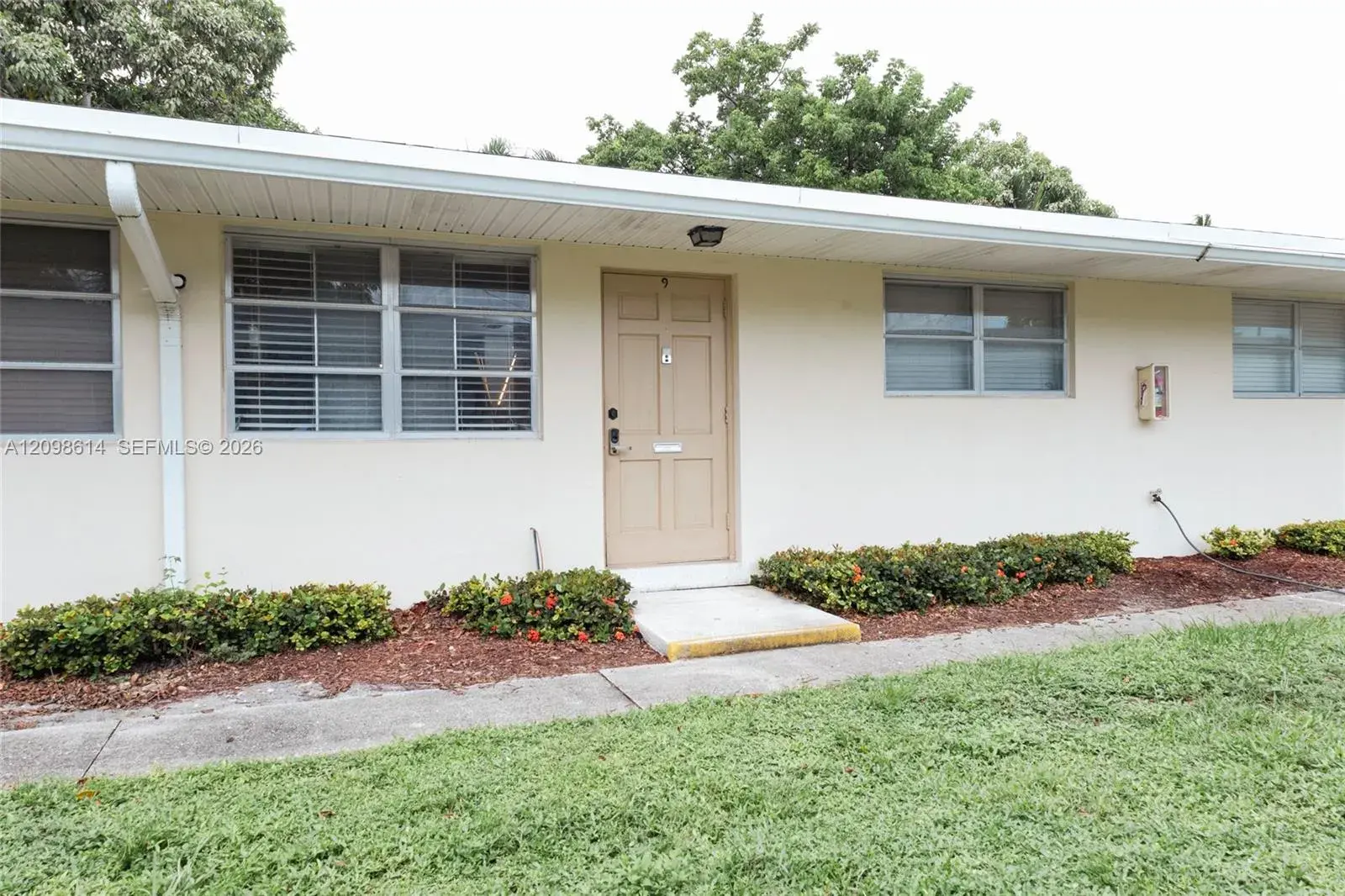 2236 Taylor St # 9, Hollywood FL 33020