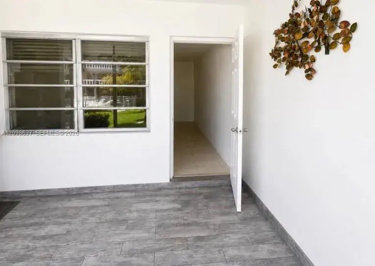 201 NE 14th Ave # 5A, Hallandale Beach FL 33009