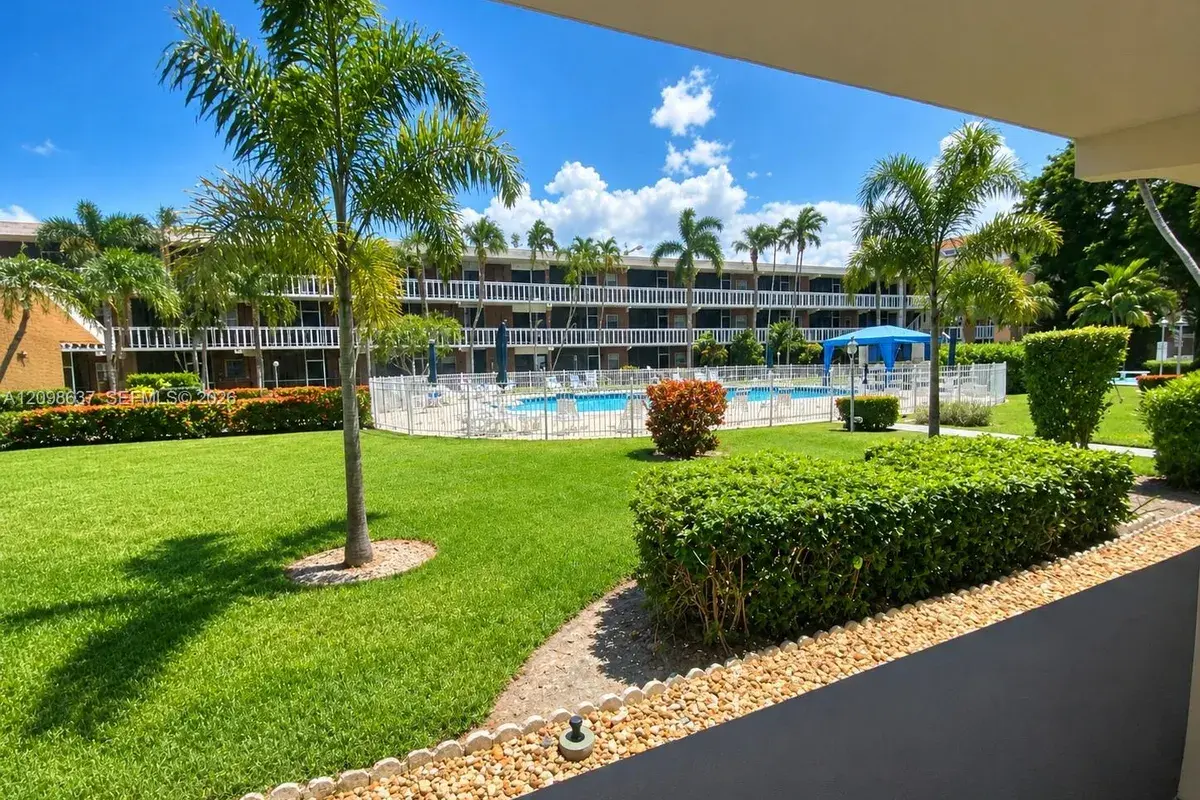 201 NE 14th Ave # 5A, Hallandale Beach FL 33009