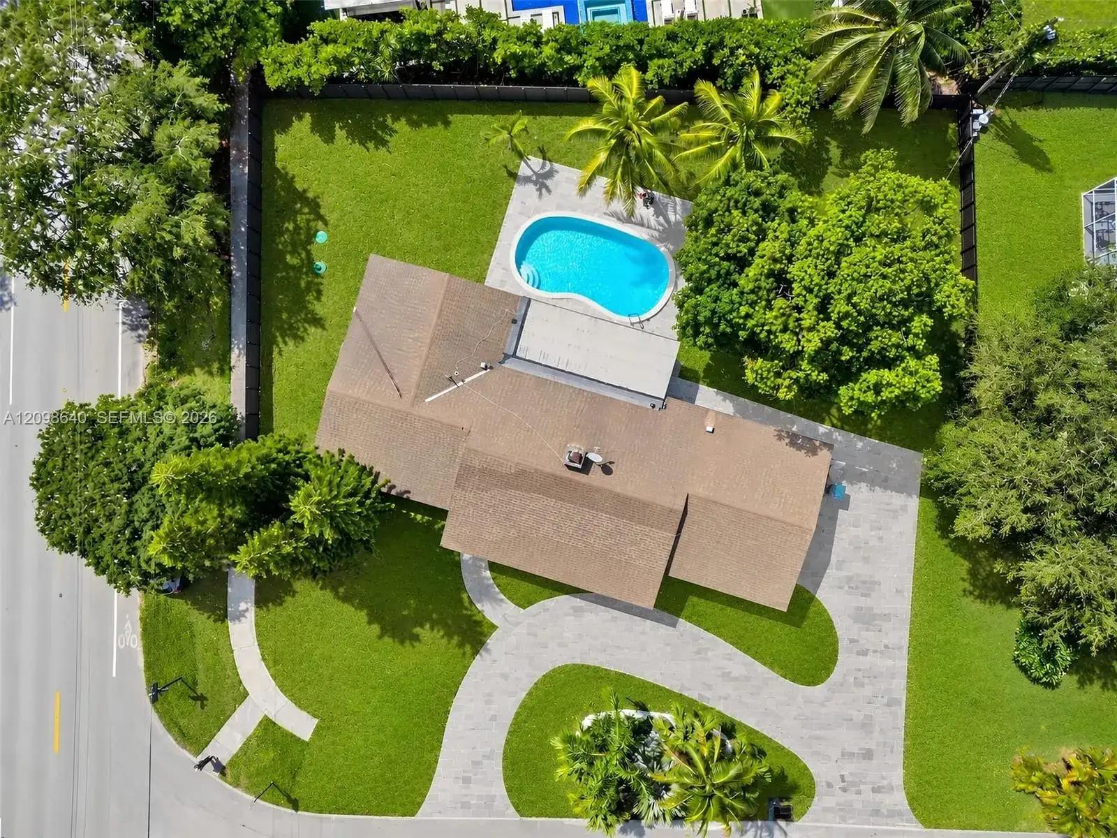8200 SW 164th St, Palmetto Bay FL 33157 photo 2