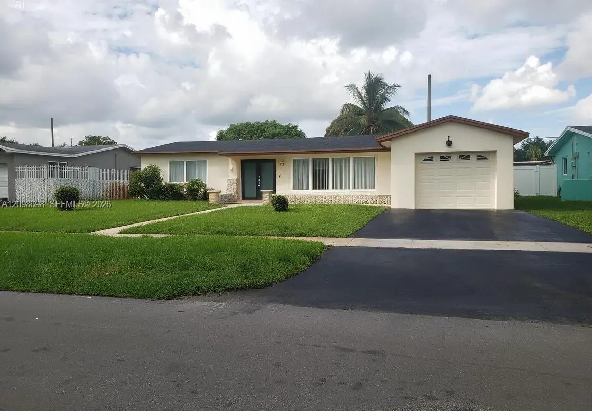 510 SW 70th Ave, Pembroke Pines FL 33023