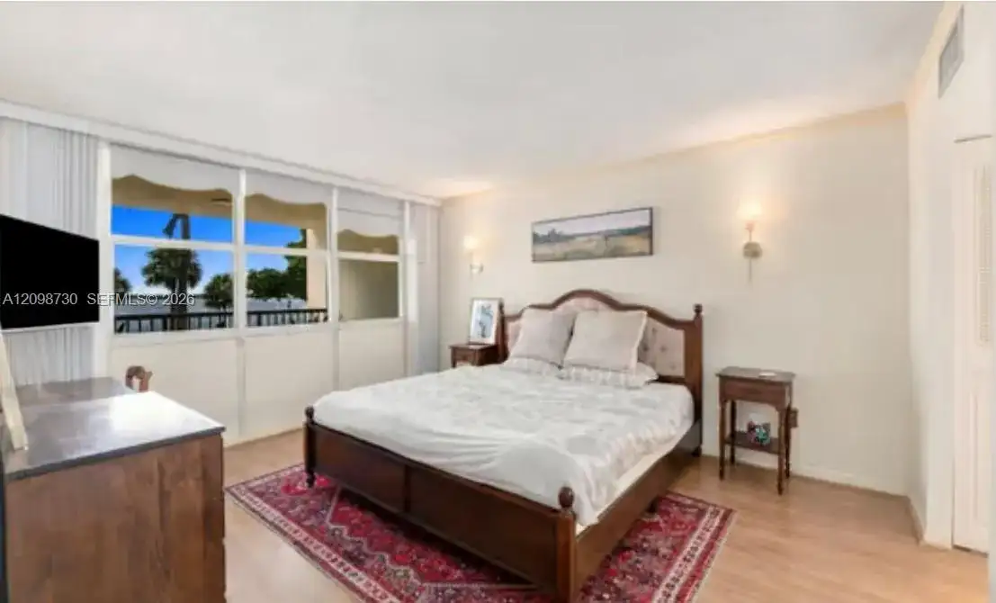 1420 Brickell Bay Dr # 202E, Miami FL 33131 photo 4
