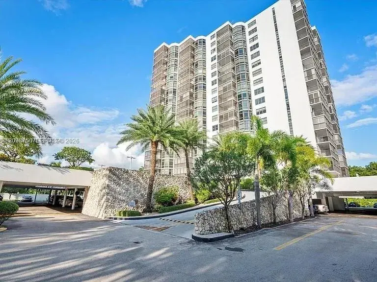 3375 N Country Club Dr # 605, Aventura FL 33180